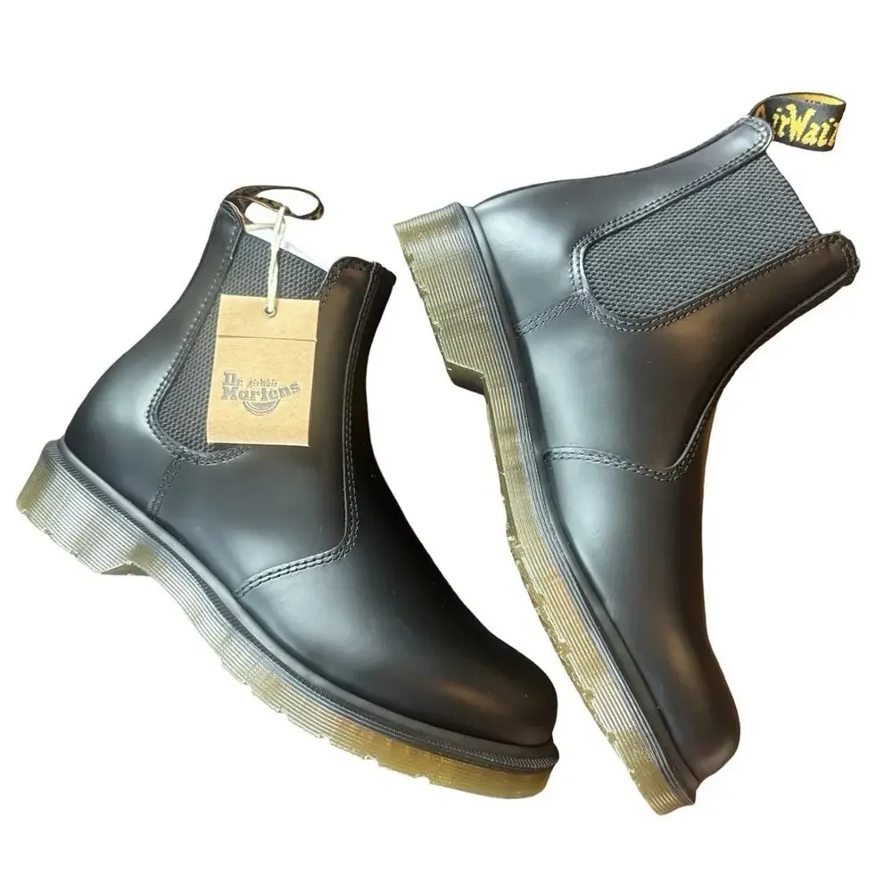 Dr. Martens 2976 Chelsea Boots Black Smooth Leather Unisex UK 7 US Men 8 Women 9